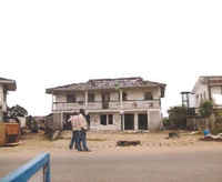 One of the De-roofed  buildings in Njemanze Street, Port Harcourt, NIGERIA, november 2009